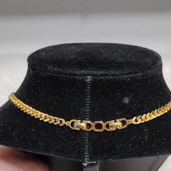 Authentic Dior Vtg Gold Tone Necklace WGreen Rhinestones & Crystals - Picture 9 of 13